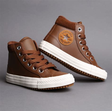 converse style shoe